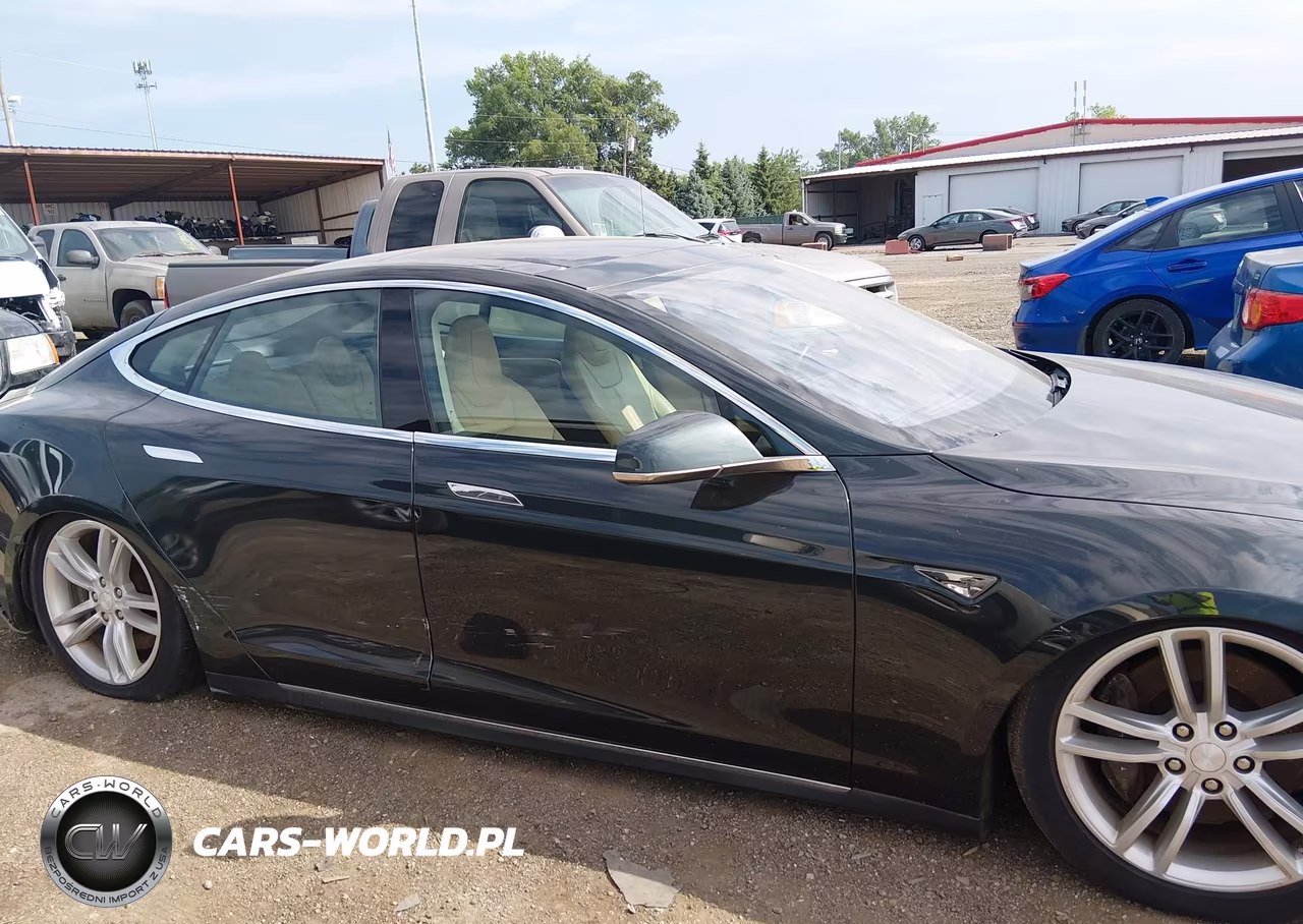 2013 Tesla Model S VIN:5YJSA1CN2DFP05490 - 13