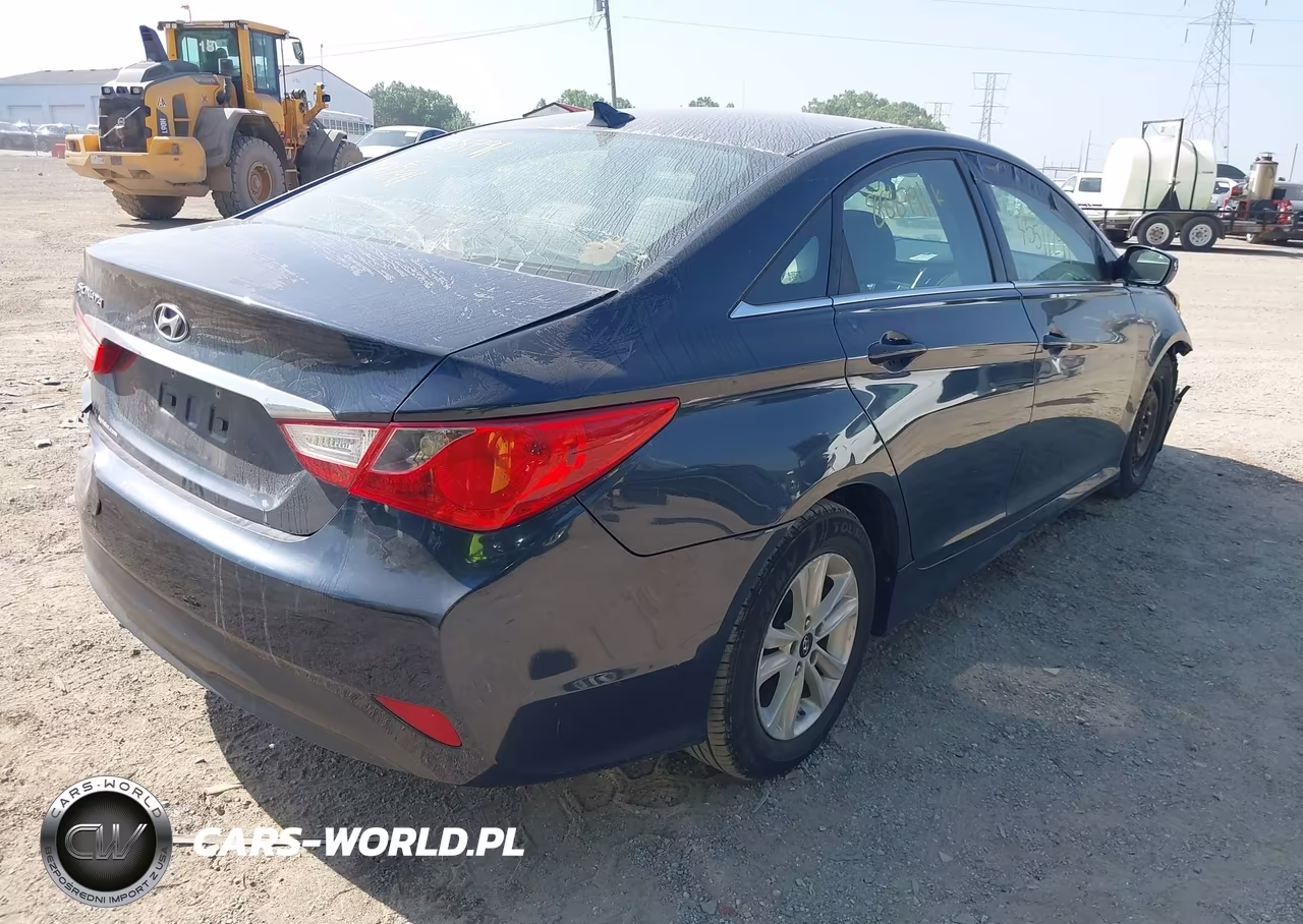 2014 Hyundai Sonata Gls VIN:5NPEB4AC9EH888791 - 4