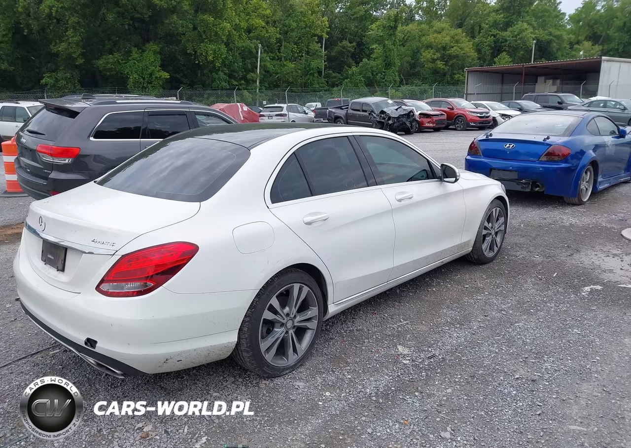 2015 Mercedes-Benz C 300 4Matic VIN:55SWF4KB0FU032678 - 4