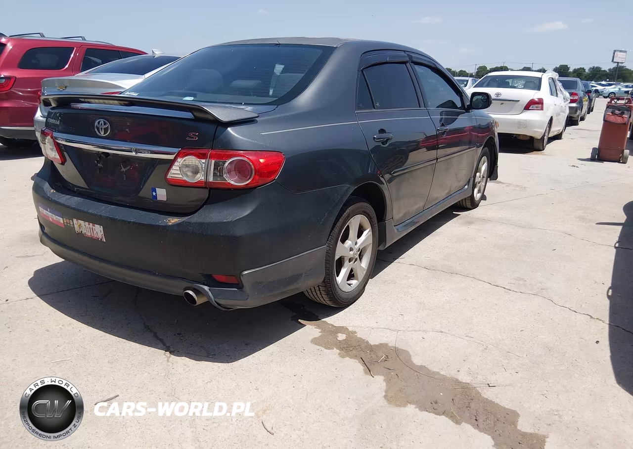 2011 Toyota Corolla S VIN:2T1BU4EE6BC637184 - 4