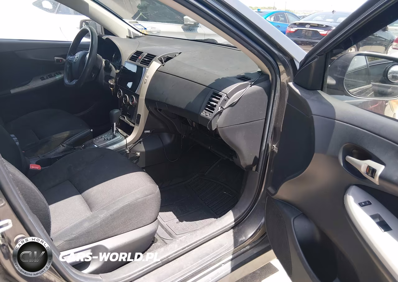 2011 Toyota Corolla S VIN:2T1BU4EE6BC637184 - 5