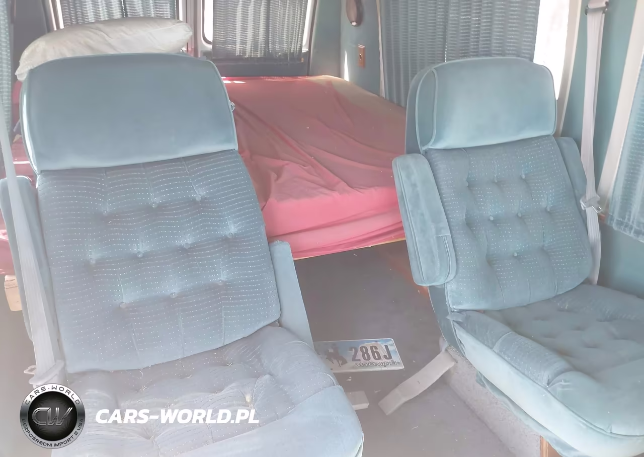 1993 Chevrolet G20 VIN:1GBEG25K1PF321483 - 15