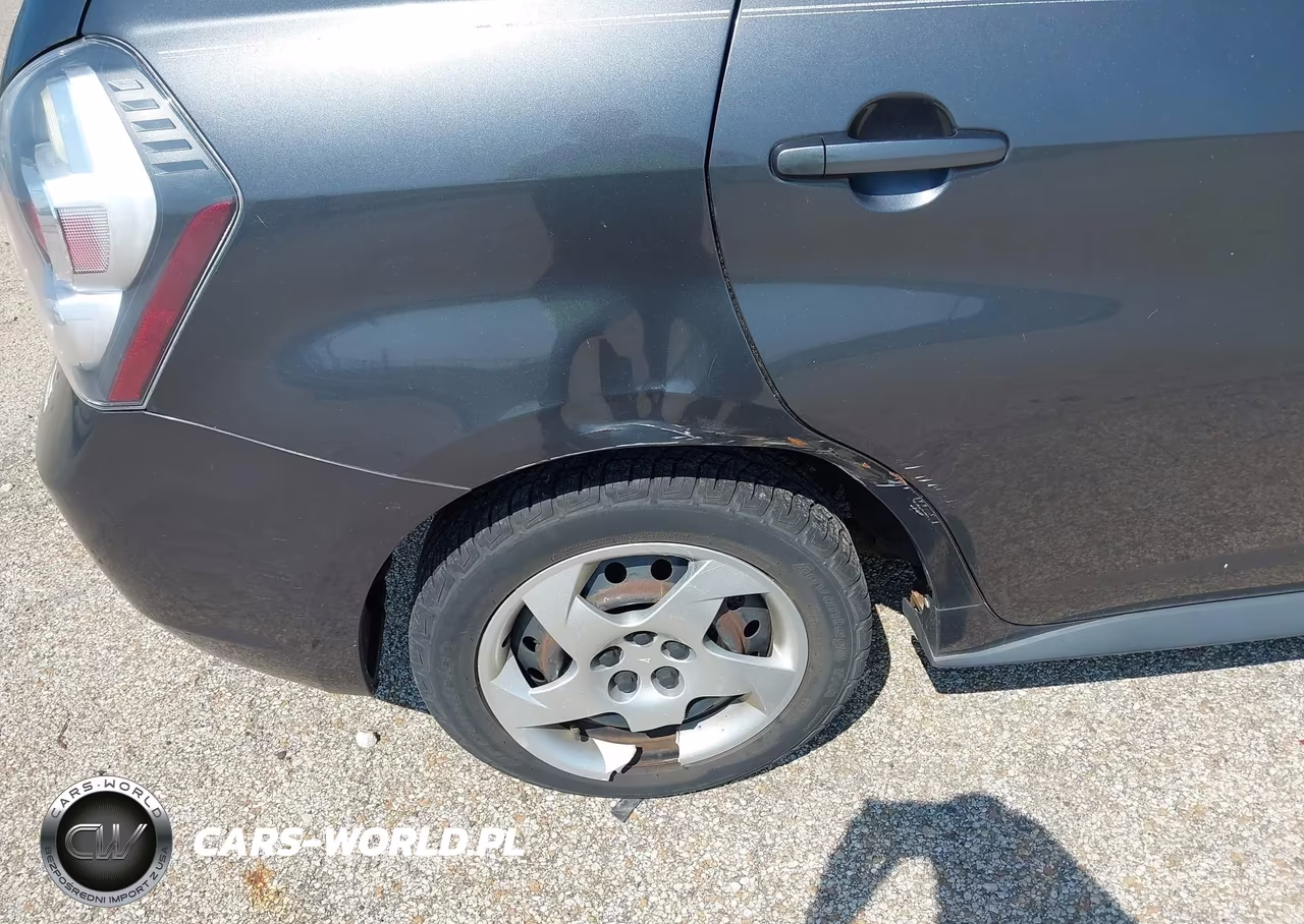 2010 Pontiac Vibe VIN:5Y2SP6E86AZ410188 - 6