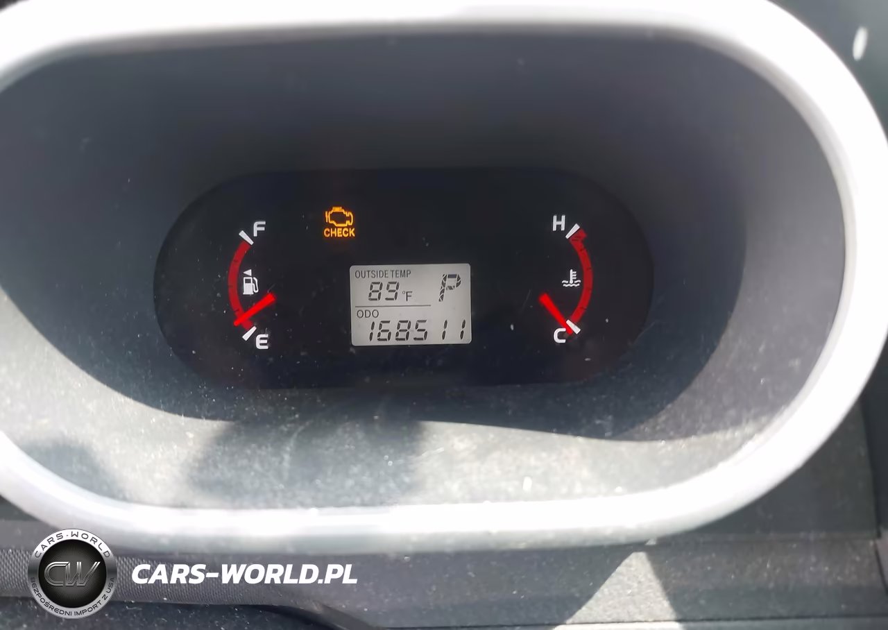 2010 Pontiac Vibe VIN:5Y2SP6E86AZ410188 - 7