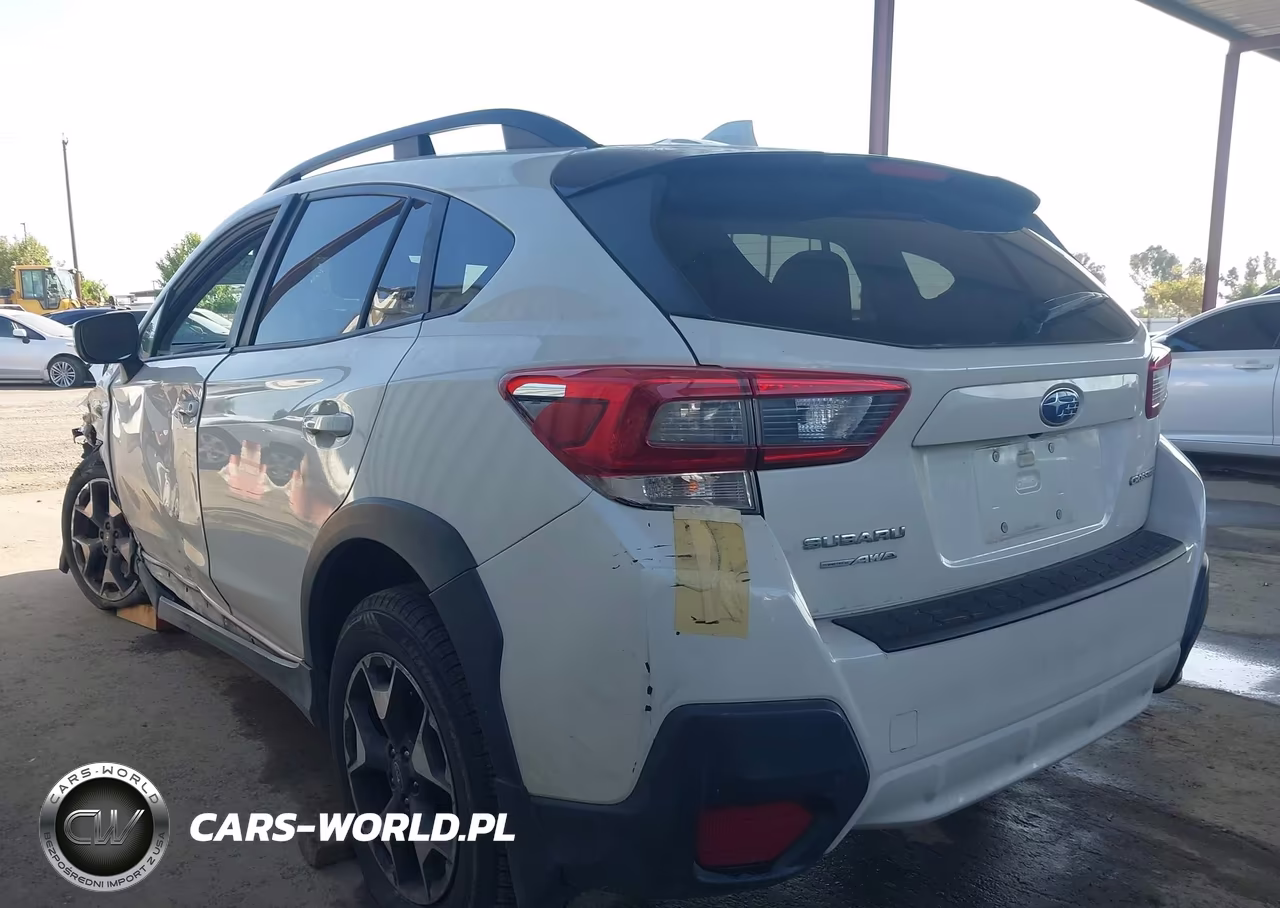 2020 Subaru Crosstrek Premium VIN:JF2GTAEC6L8258013 - 3