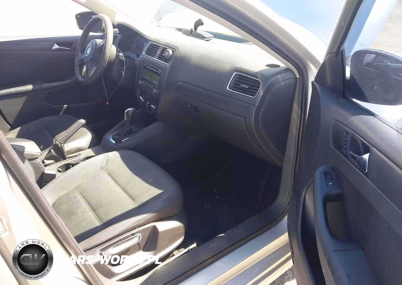 2011 Volkswagen Jetta 2.5L Se VIN:3VWDX7AJ1BM339439 - 5