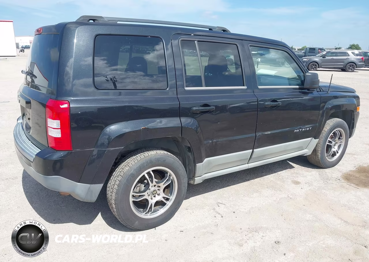 2011 Jeep Patriot Sport VIN:1J4NF1GB5BD158258 - 4
