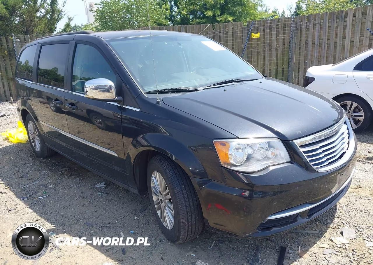 2013 Chrysler Town & Country Touring-L – zdjęcie 1 z 11