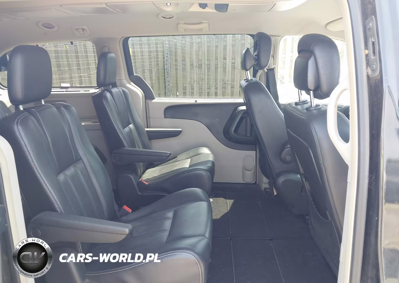 2013 Chrysler Town & Country Touring-L VIN:2C4RC1CG7DR664367 - 8