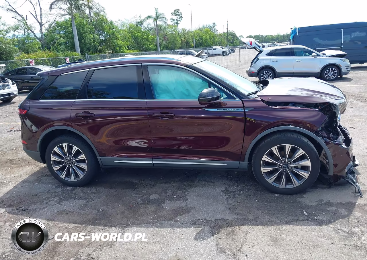 2020 Lincoln Corsair Reserve VIN:5LMCJ2C93LUL03859 - 14