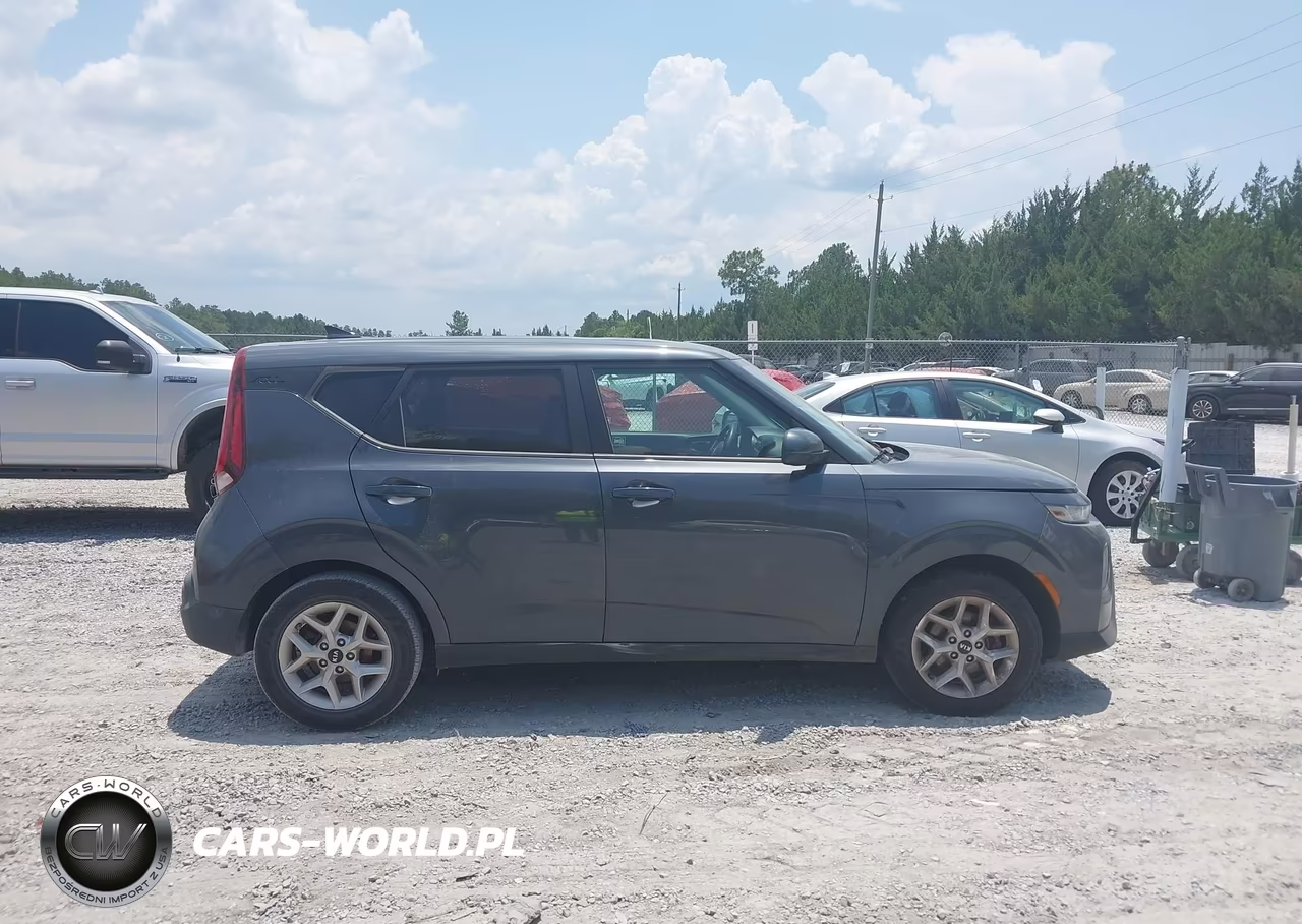 2020 Kia Soul S VIN:KNDJ23AU9L7735458 - 13