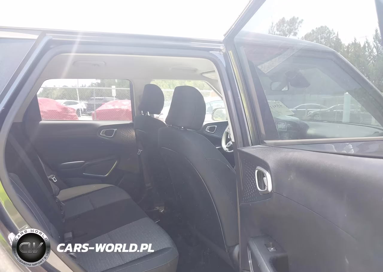 2020 Kia Soul S VIN:KNDJ23AU9L7735458 - 8