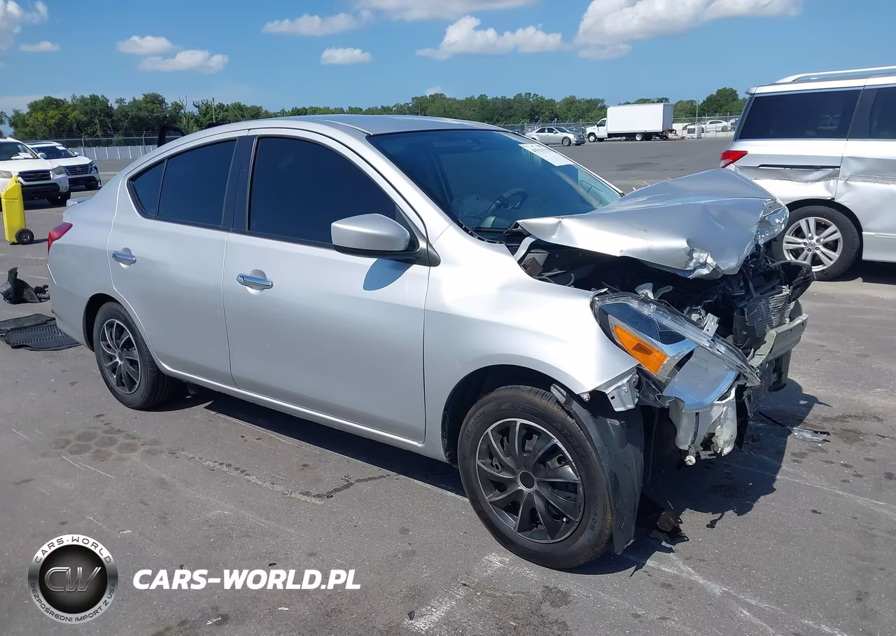 2018 Nissan Versa 1.6 Sv – zdjęcie 1 z 16