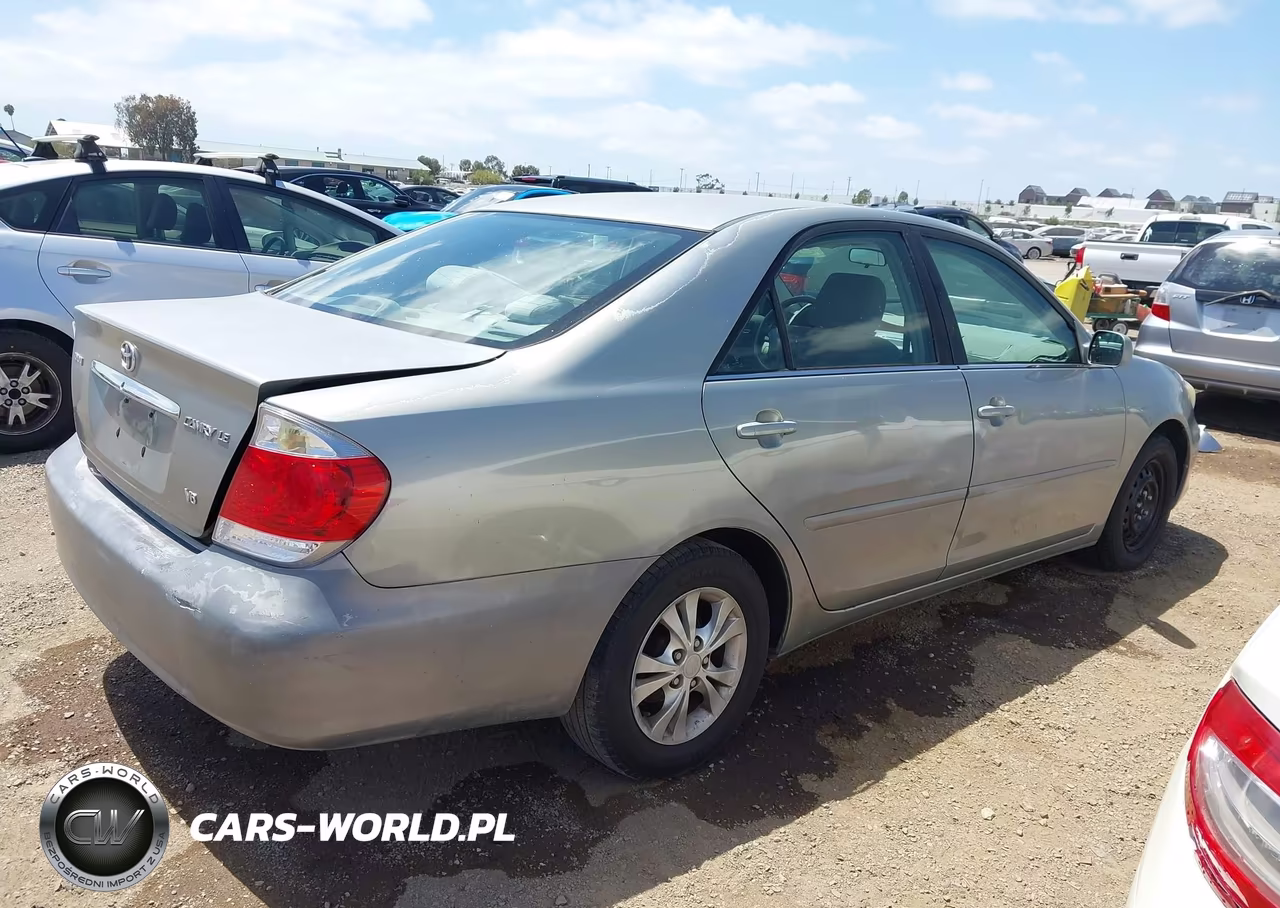 2005 Toyota Camry Le V6 VIN:4T1BF32K25U621310 - 4