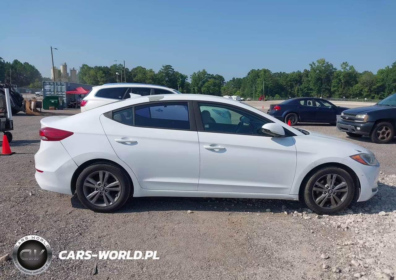 2017 Hyundai Elantra Se VIN:5NPD84LF1HH174868 - 13
