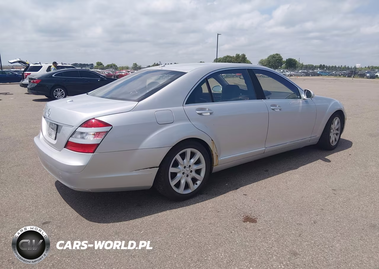 2007 Mercedes-Benz S 550 VIN:WDDNG71XX7A063297 - 4