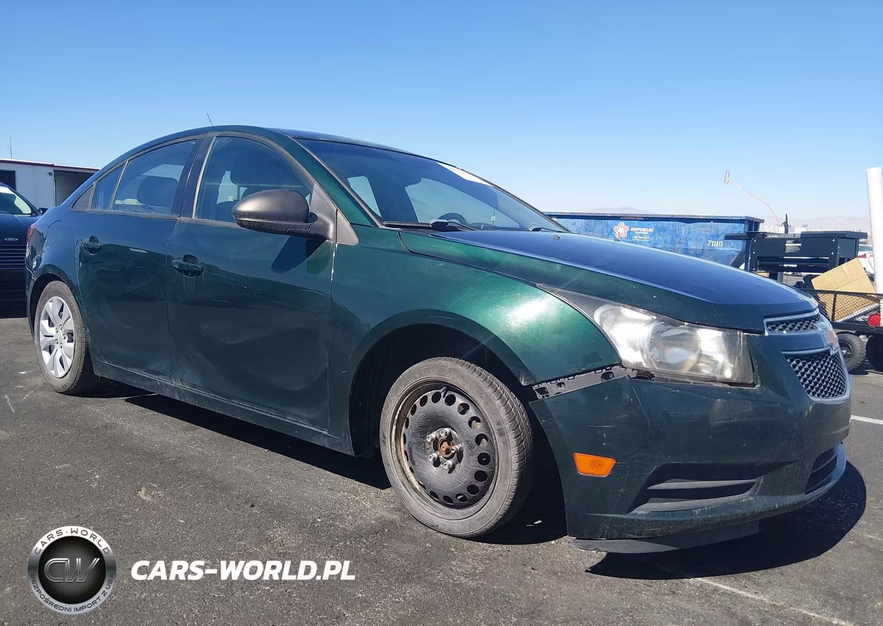 2014 Chevrolet Cruze Ls Auto – zdjęcie 1 z 11