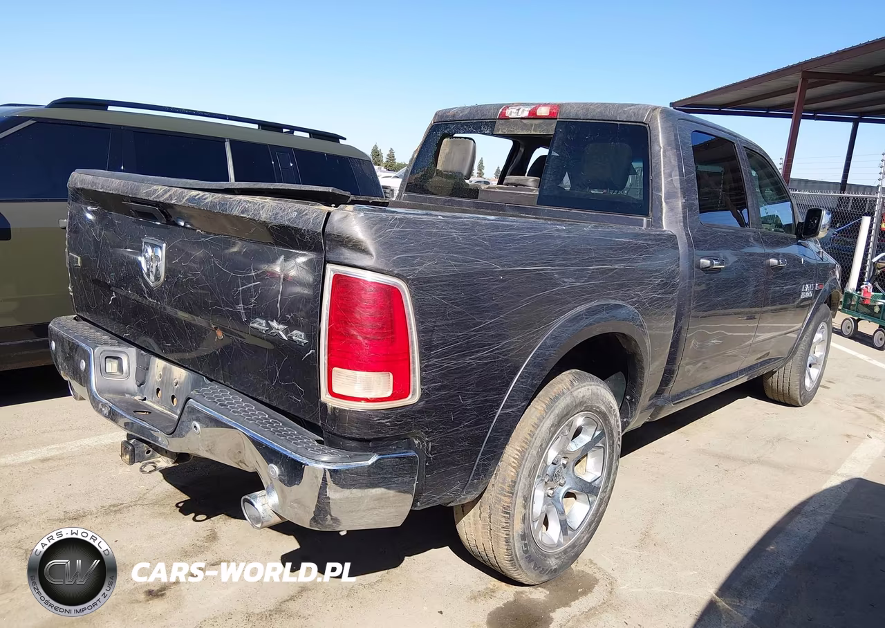 2018 Ram 1500 Laramie 4X4 5'7 Box VIN:1C6RR7NM8JS353973 - 4