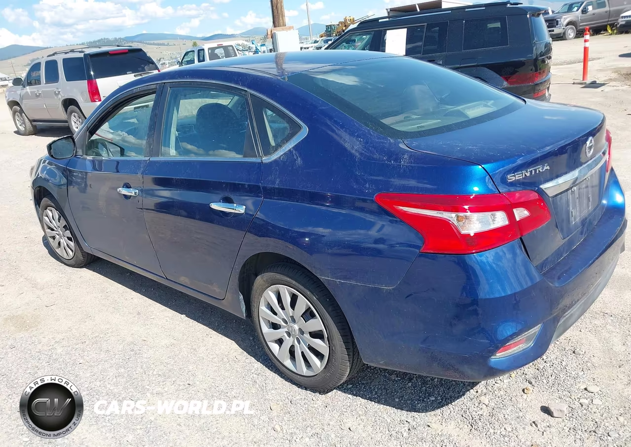 2018 Nissan Sentra S VIN:3N1AB7AP0JY267054 - 3