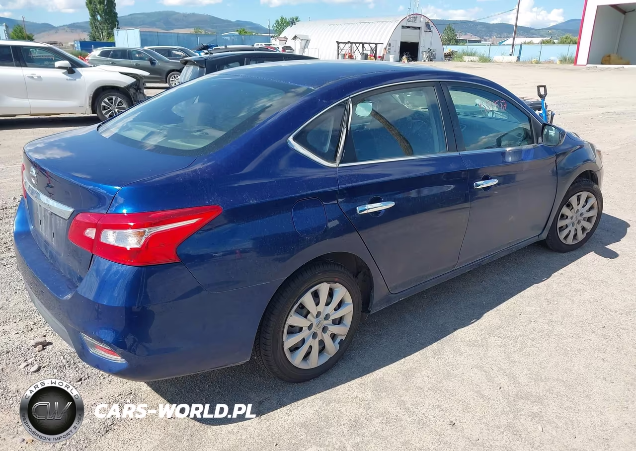 2018 Nissan Sentra S VIN:3N1AB7AP0JY267054 - 4