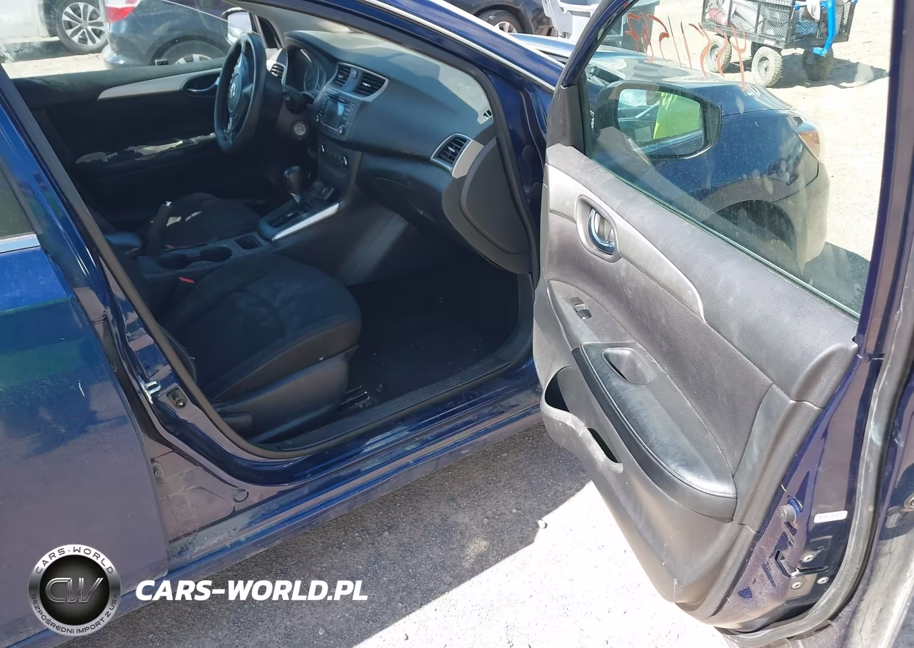 2018 Nissan Sentra S VIN:3N1AB7AP0JY267054 - 5