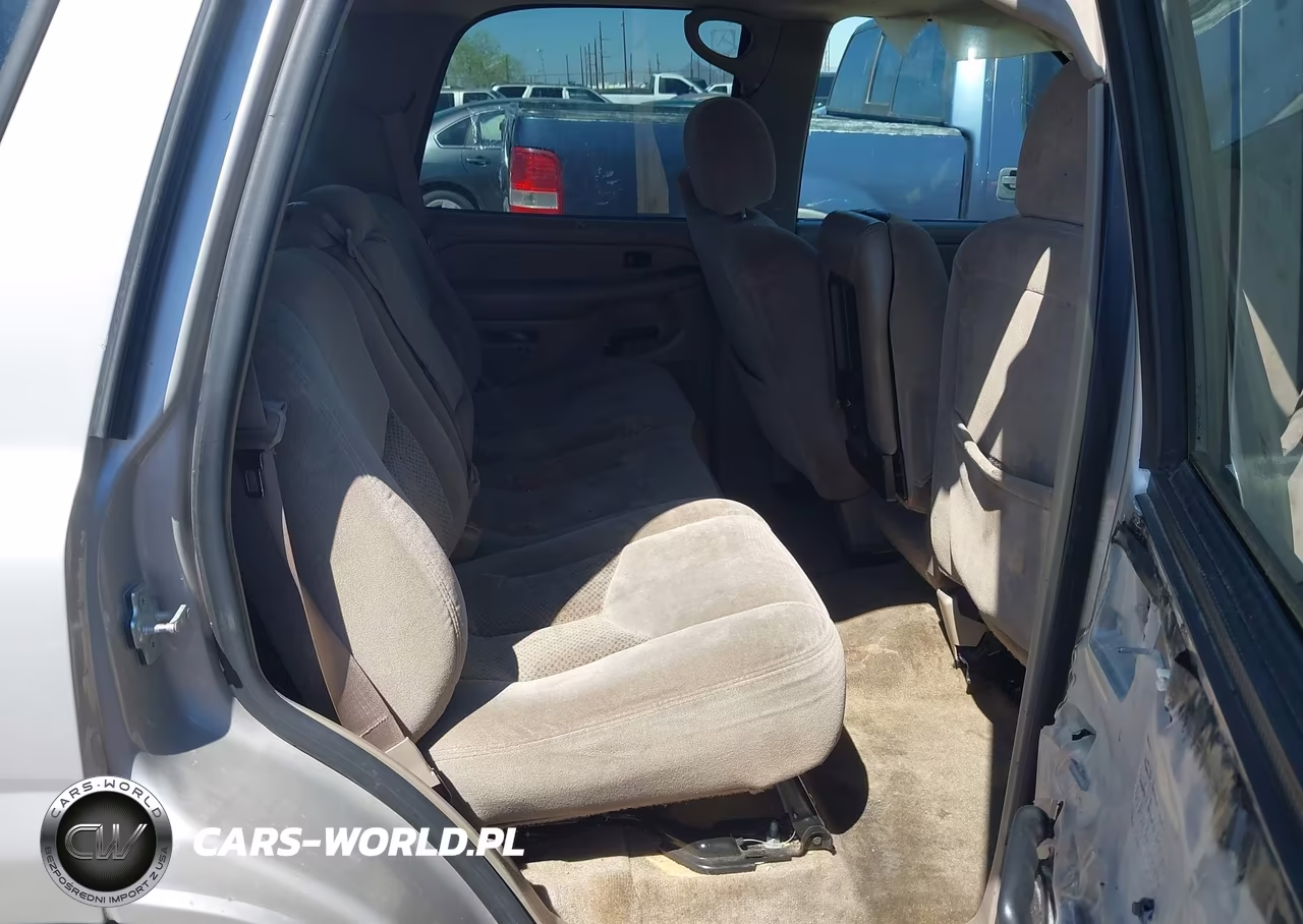 2005 Chevrolet Tahoe Ls VIN:1GNEC13V95J135593 - 8