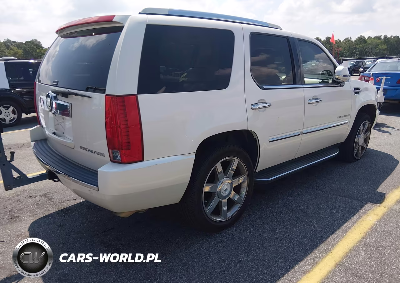 2008 Cadillac Escalade VIN:1GYFK63868R174200 - 4