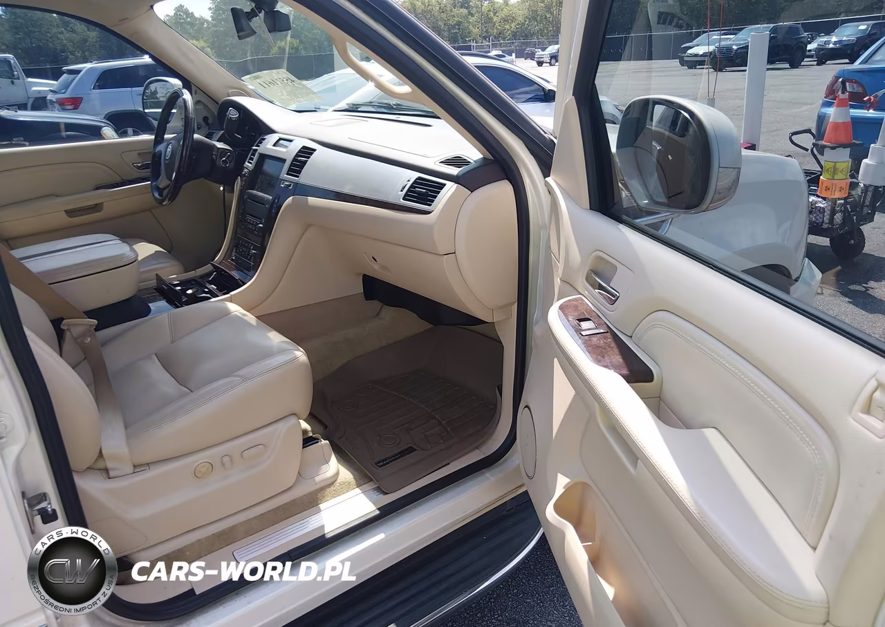 2008 Cadillac Escalade VIN:1GYFK63868R174200 - 5