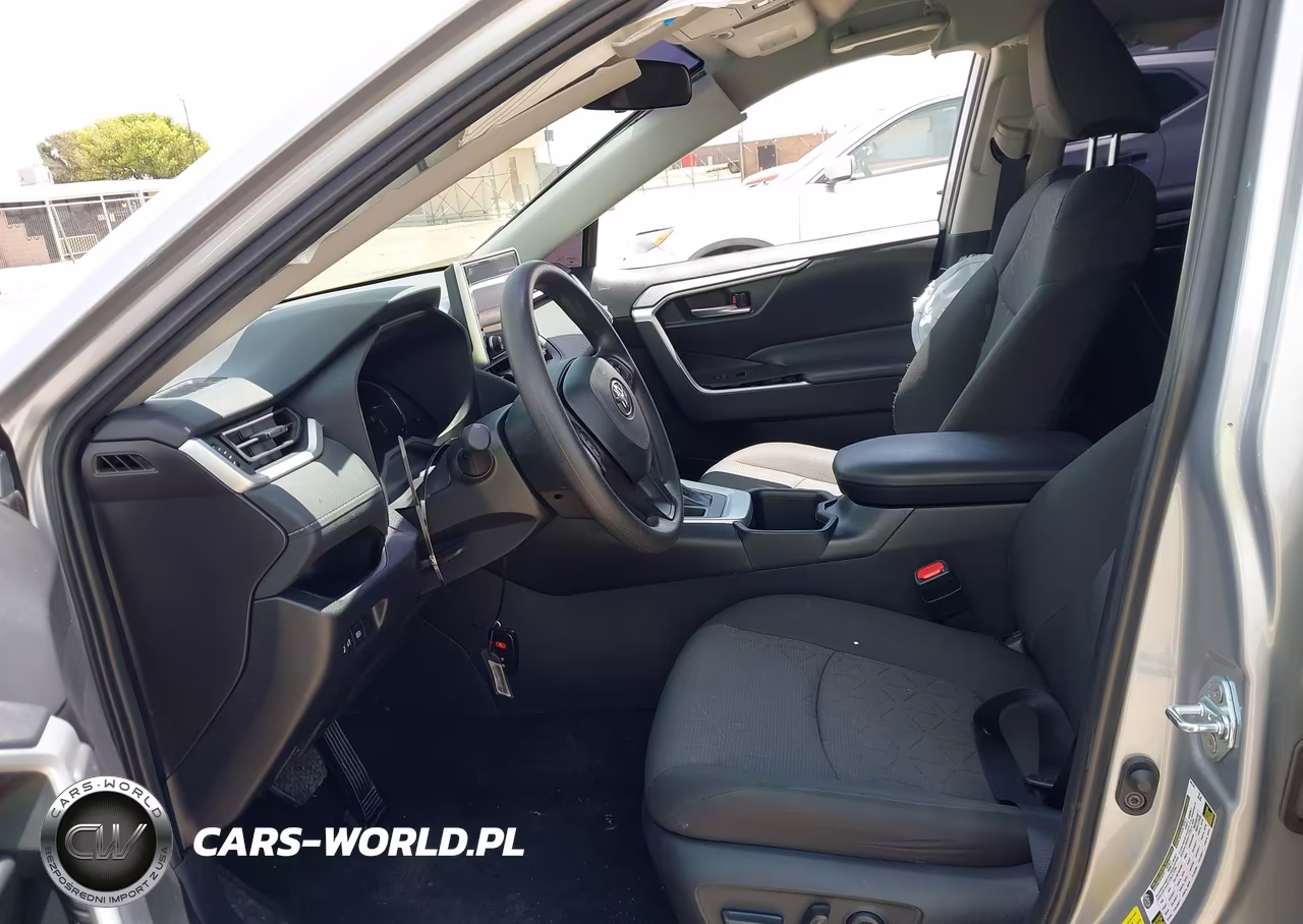 2025 Toyota Rav4 Xle VIN:2T3W1RFV6SW387022 - 5