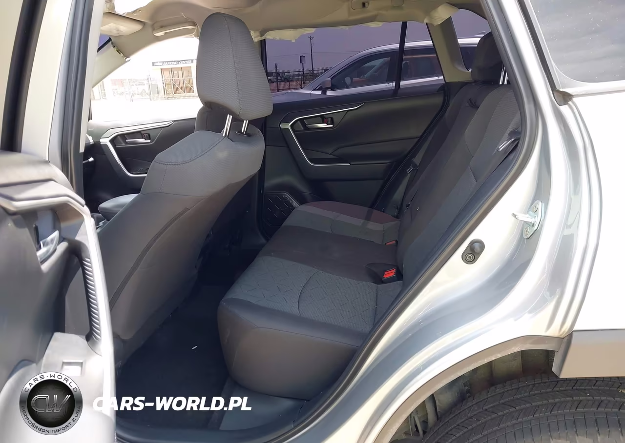 2025 Toyota Rav4 Xle VIN:2T3W1RFV6SW387022 - 8