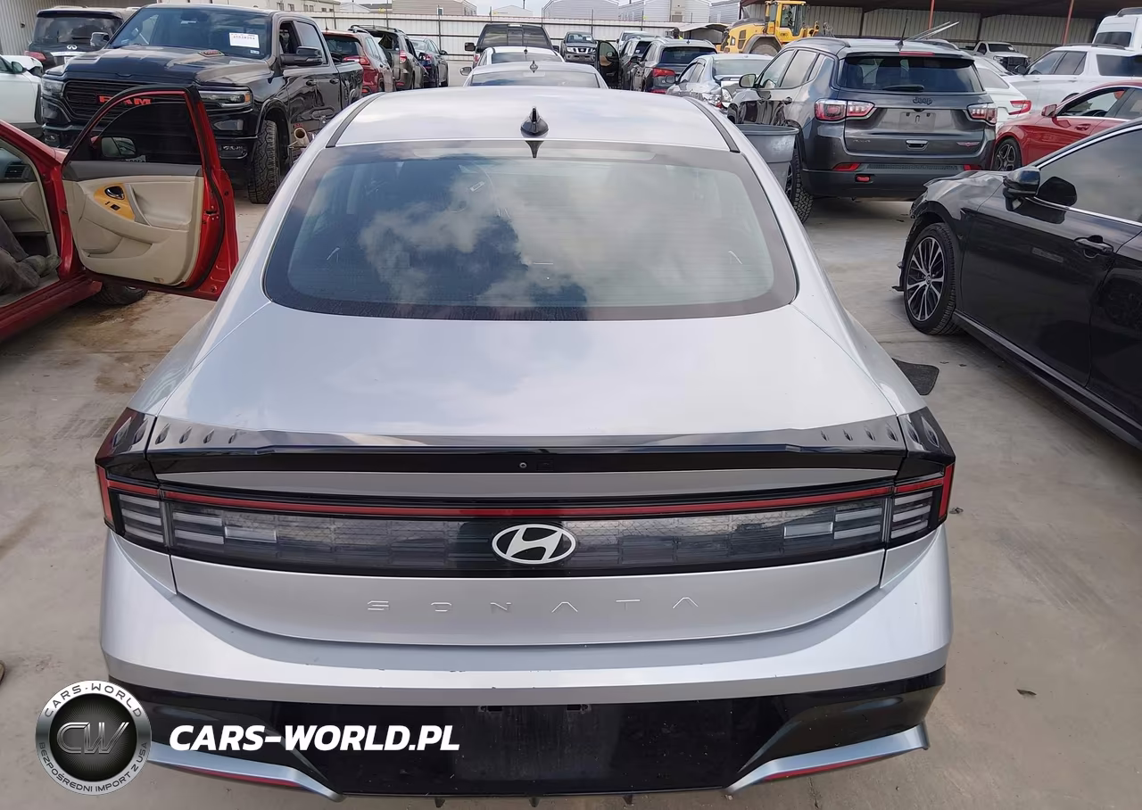 2025 Hyundai Sonata Sel VIN:KMHL64JA8SA466150 - 16