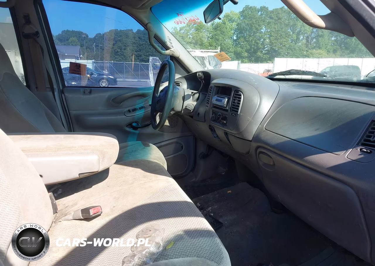 2001 Ford Expedition Xlt VIN:1FMRU15WX1LB00343 - 5