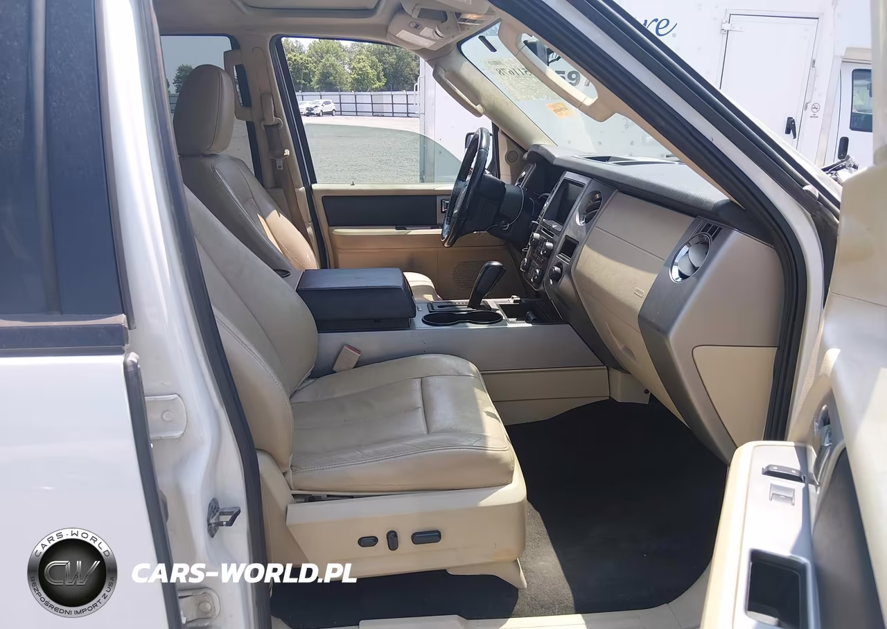 2015 Ford Expedition Xlt VIN:1FMJU1HT3FEF04949 - 5