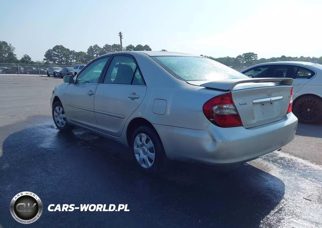 2002 Toyota Camry Le VIN:4T1BE32KX2U087052 - 3