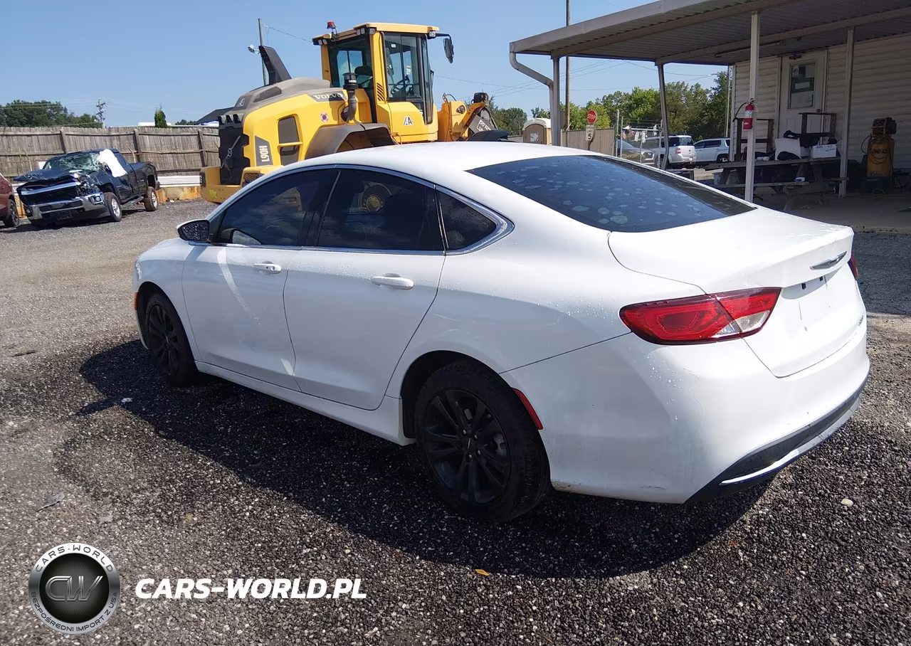 2015 Chrysler 200 Limited VIN:1C3CCCAB4FN693516 - 3