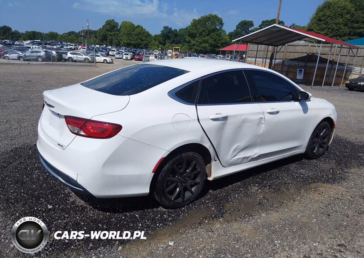 2015 Chrysler 200 Limited VIN:1C3CCCAB4FN693516 - 4