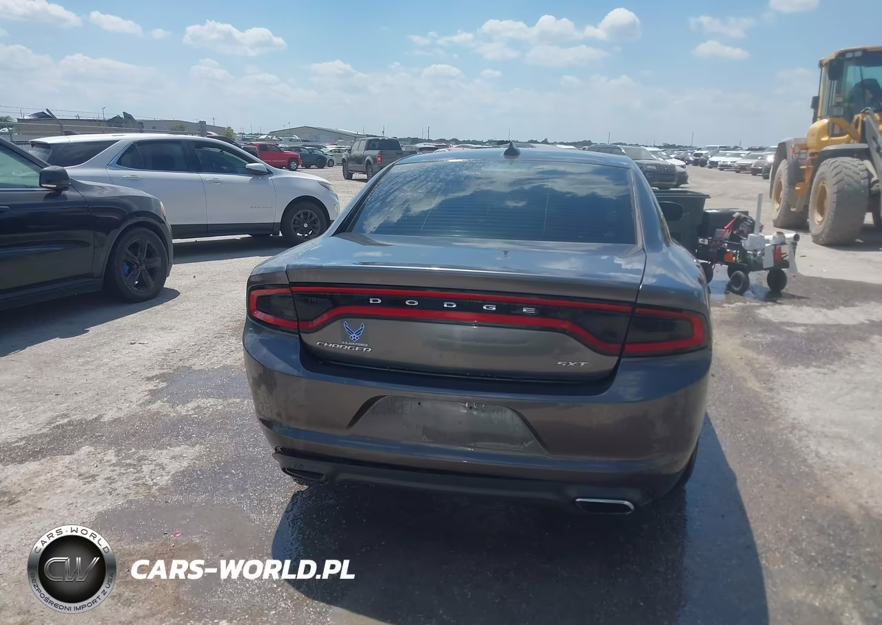 2015 Dodge Charger Sxt VIN:2C3CDXHG8FH789602 - 16