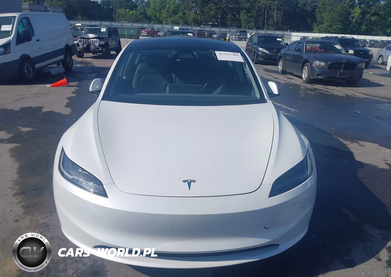 2025 Tesla Model 3 Long Range Rear-Wheel Drive-Standard Rear-Wheel Drive VIN:5YJ3E1EA1SF938633 - 12