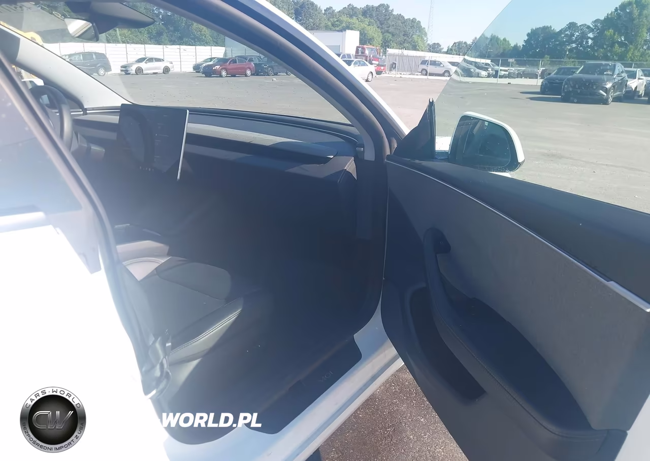 2025 Tesla Model 3 Long Range Rear-Wheel Drive-Standard Rear-Wheel Drive VIN:5YJ3E1EA1SF938633 - 5