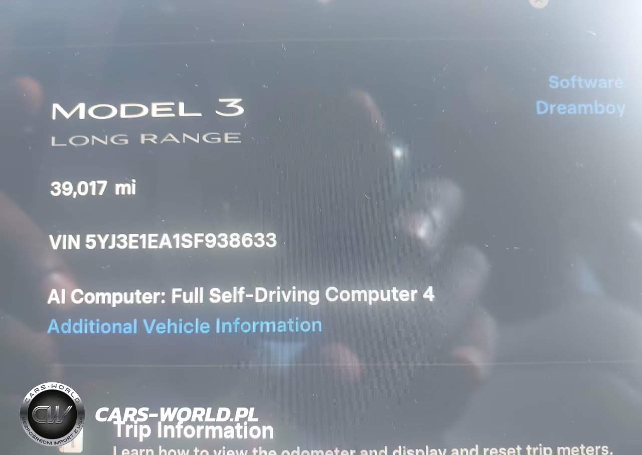 2025 Tesla Model 3 Long Range Rear-Wheel Drive-Standard Rear-Wheel Drive VIN:5YJ3E1EA1SF938633 - 7