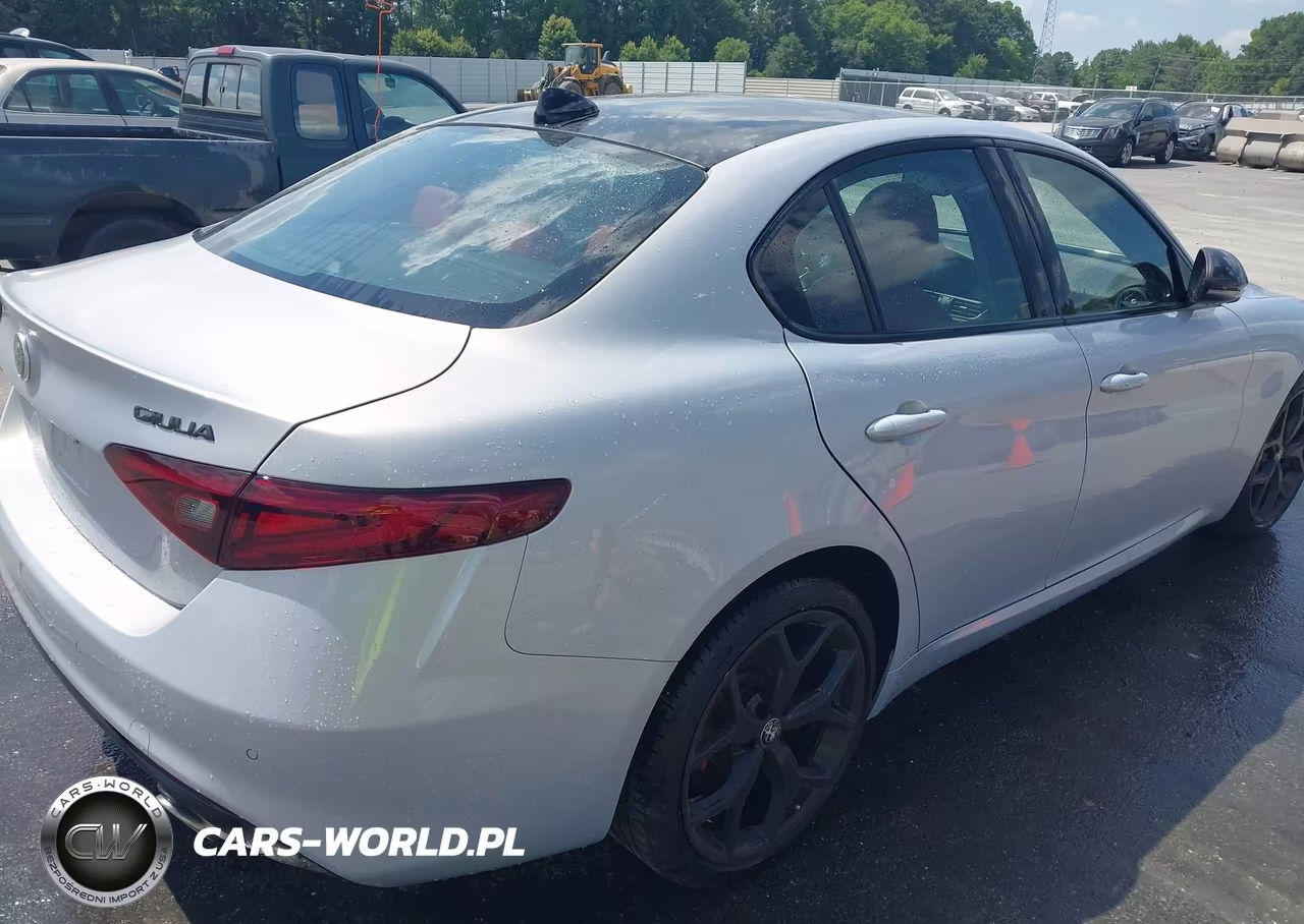 2021 Alfa Romeo Giulia Ti Awd VIN:ZARFANBN3M7645838 - 4