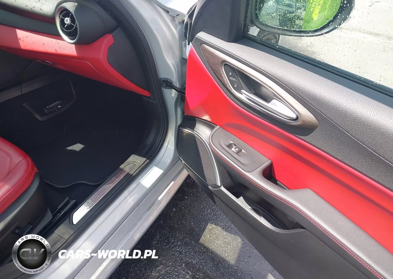 2021 Alfa Romeo Giulia Ti Awd VIN:ZARFANBN3M7645838 - 5