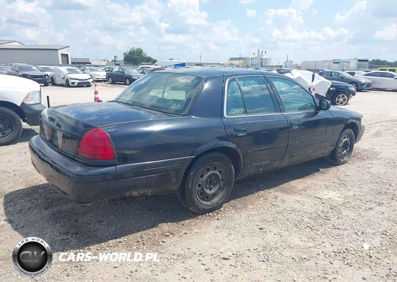 2008 Ford Crown Victoria Police-Police Interceptor VIN:2FAHP71V08X134396 - 4