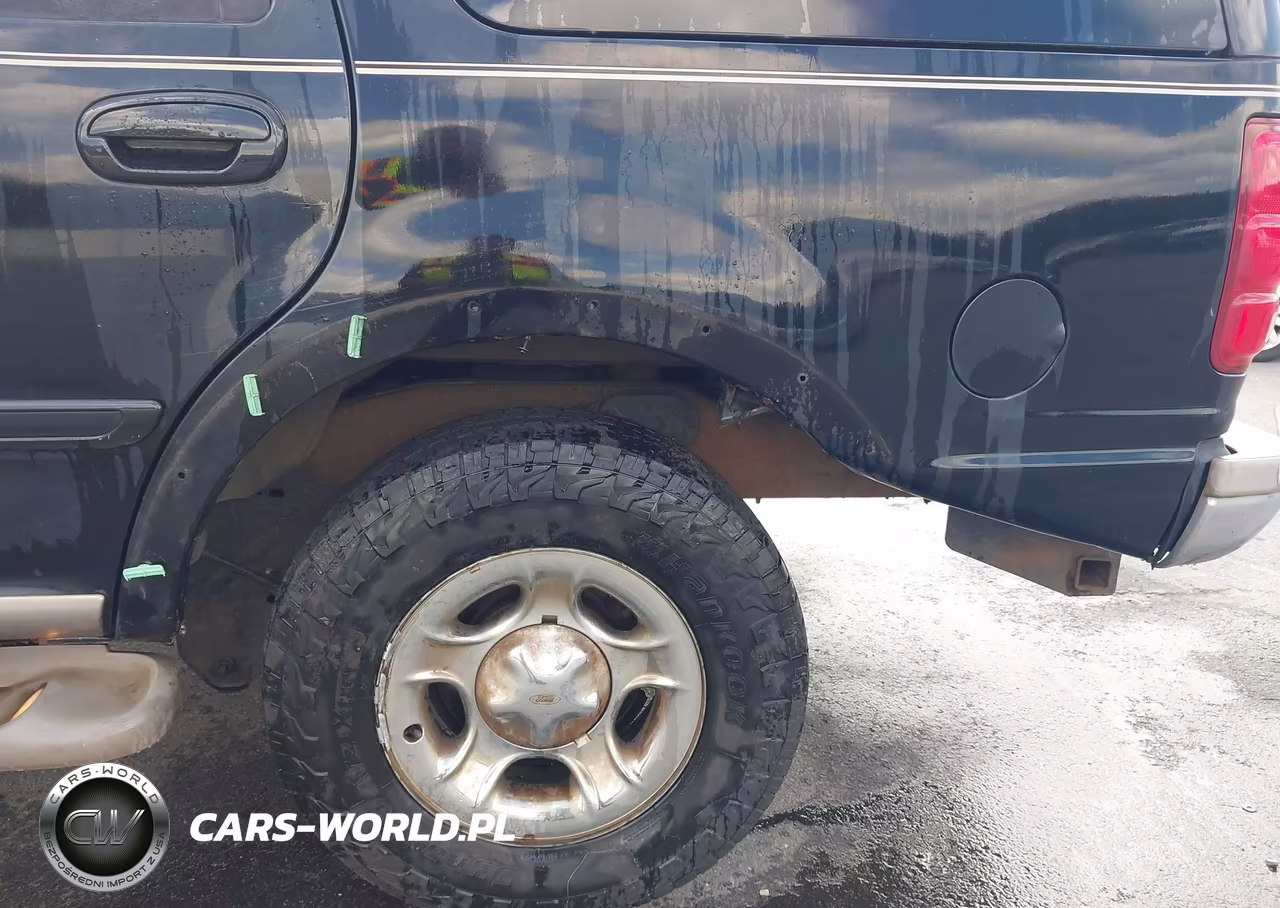 2001 Ford Expedition Eddie Bauer VIN:1FMPU18L41LA19718 - 6