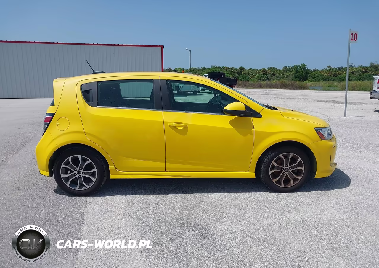 2020 Chevrolet Sonic Fwd Lt 5-Door VIN:1G1JD6SB2L4101217 - 13
