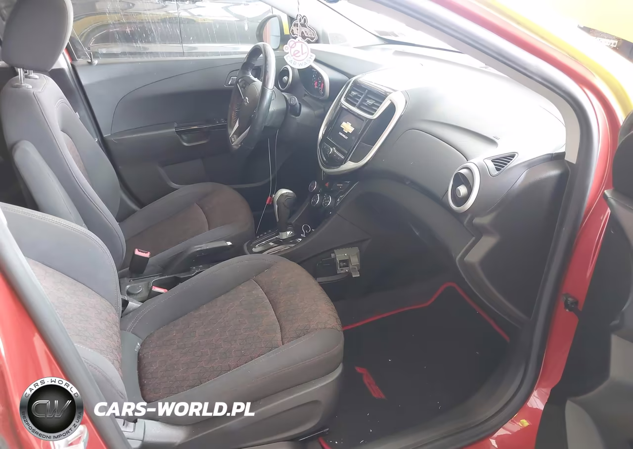 2020 Chevrolet Sonic Fwd Lt 5-Door VIN:1G1JD6SB2L4101217 - 5