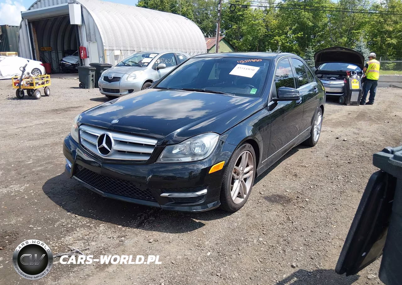 2012 Mercedes-Benz C 300 Sport 4Matic VIN:WDDGF8BB8CR232488 - 2