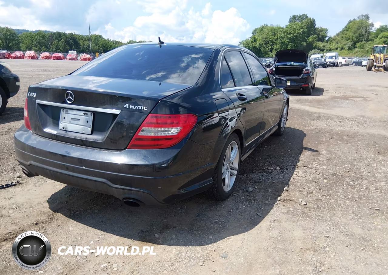 2012 Mercedes-Benz C 300 Sport 4Matic VIN:WDDGF8BB8CR232488 - 4