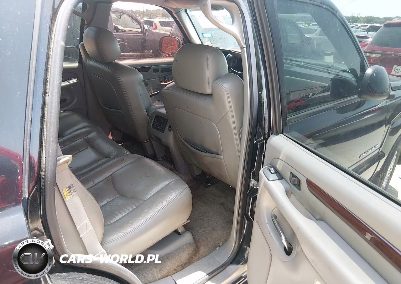2003 Cadillac Escalade Standard VIN:1GYEK63N23R118281 - 8
