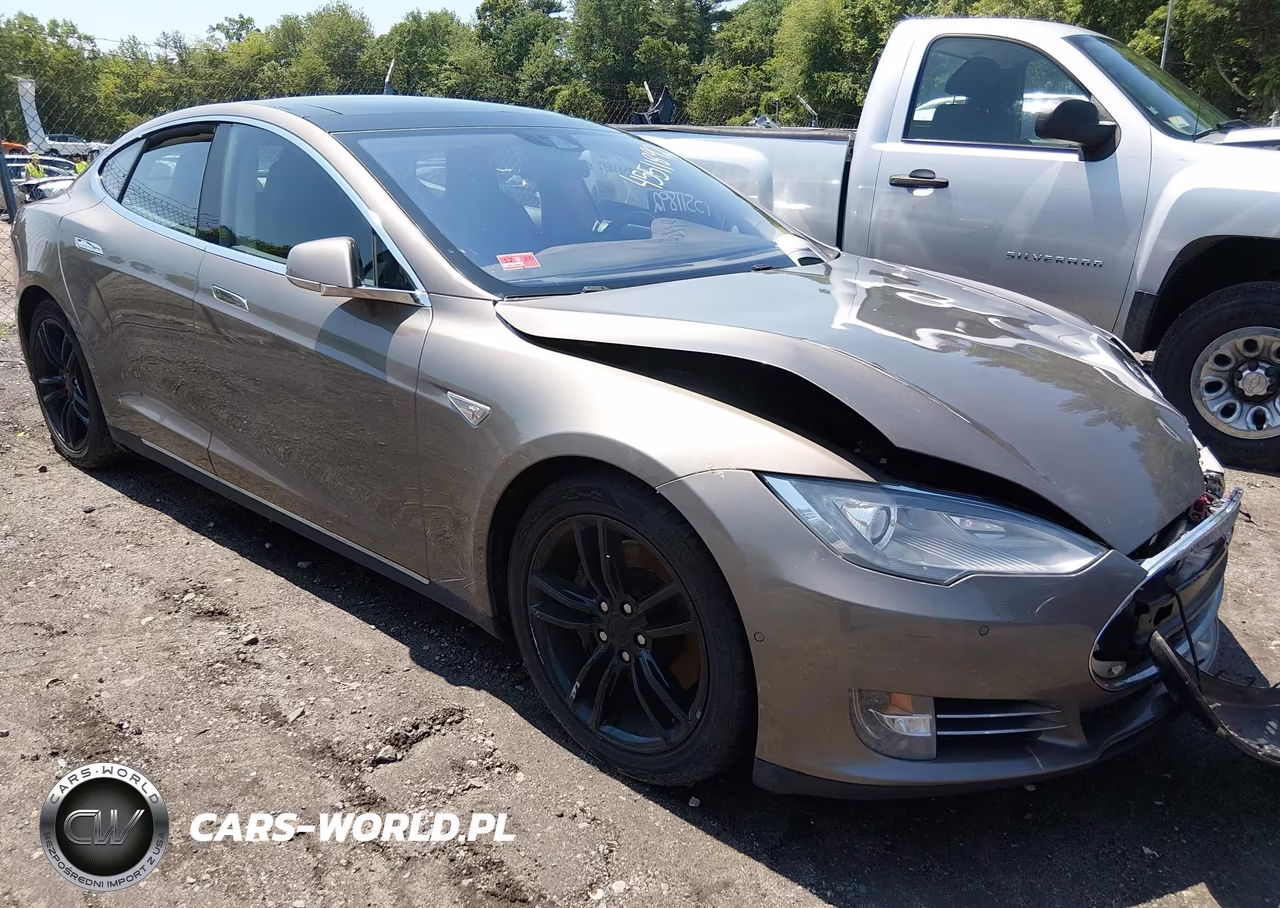 2015 Tesla Model S 70D-85D-P85D – zdjęcie 1 z 14